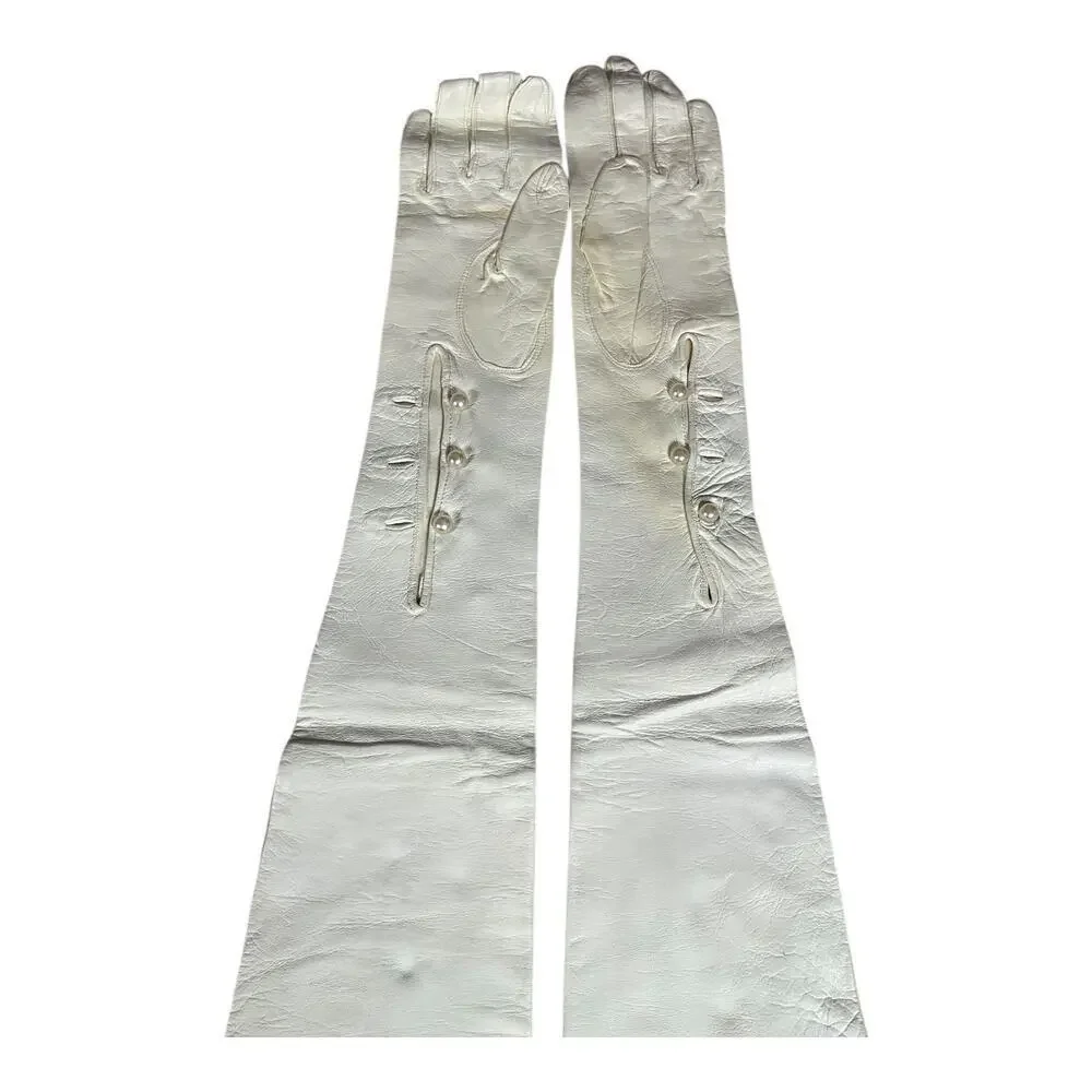 Vintage Mantessa Long White Opera Gloves Antique Soft Perl Clasp Detail X-Small